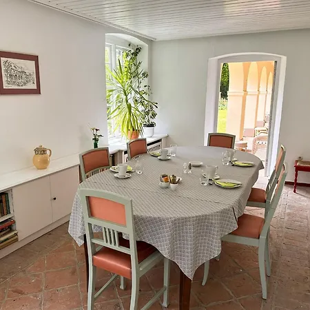 Pensjonat Arkaden-zimmer Emkendorf 3*